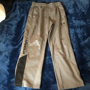 Boys Under Armour fleece athletic pants
